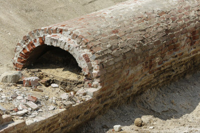 ��ɼ�������ڳ�200��ǰ��������ˮϵͳ��ĸ����