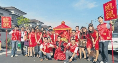 ������̧���δ���һ���˻���ͽ�ٰ촫ͳ��ʽ����