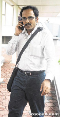 新加坡中国女博士遭一“从天而降”男子砸伤(图)