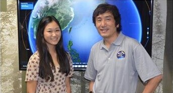 ��16�껪��Ů���о�쫷�۵����������ѧ�߽�