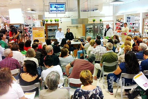 西班牙瓦伦西亚大学孔子学院组织中华烹饪课堂