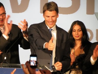 ���ô��¸绪�г�������λ���Ů��ѡ�����