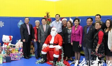 美华裔国会众议员赵美心举办玩具募捐活动(图)