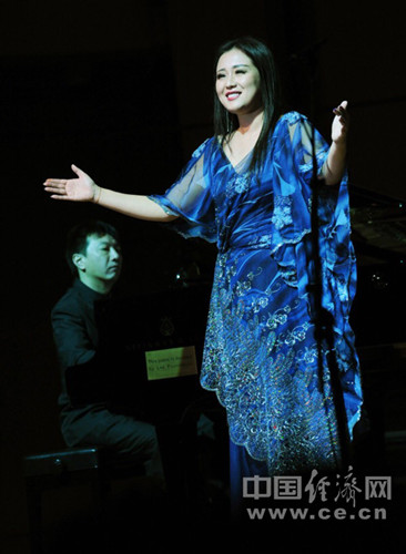 ��꿰����š�����Ů��������ʨ�Ǵ���������ʢ��