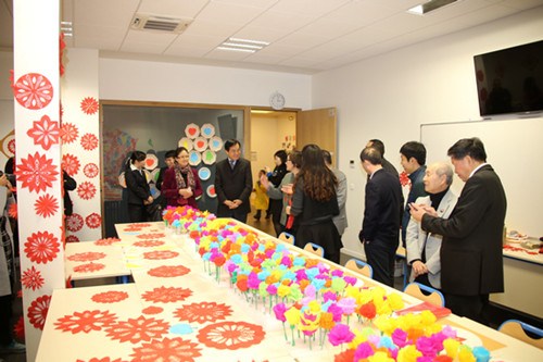 �л��Ļ�����԰����Ӫ��Ӫ���Ʒ������Ľ�����չ