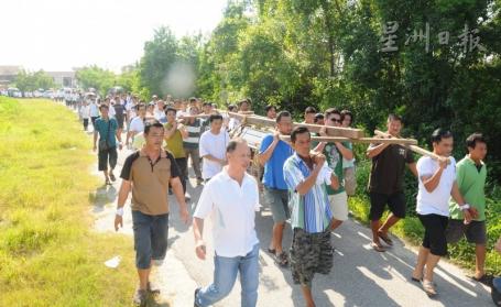 �����ðͳ���7����������ͬ�վ���ȫ��ǧ�˰���