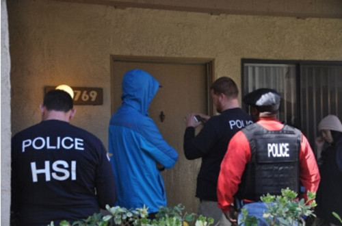 �����ϴ򡰲�Ӥ�Ρ����˺��������ȳ�������ƣ�