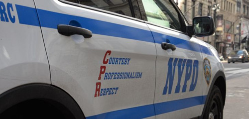 ŦԼ͵߳ʧһѮŮӱײ