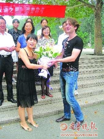 ����С�ﺺ������ڴ󵨿���˵���ﱻ������Ӣ�ۡ�