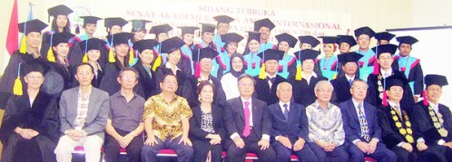 Ϊ��������ʦ��ӡ����¡��������ѧԺ�ͱ��ҵ��