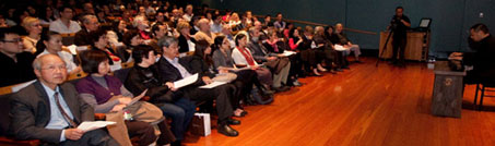 ����Ϥ���ѧ����ѧԺ�ٰ��ε����ר�����ֻ�