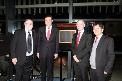 �й�פӢ��ʹ��ϯŵ������ѧ˼Դ���Ľ�����ʽ