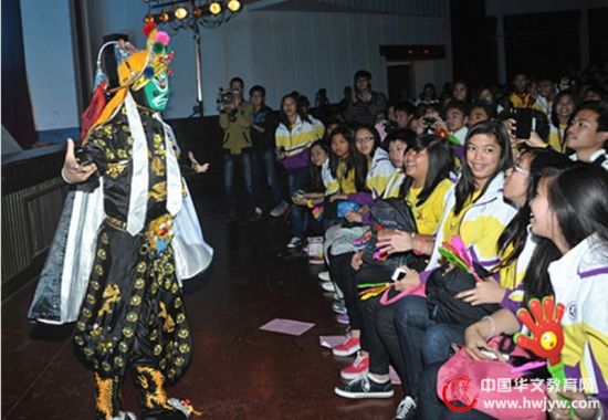 优秀才艺学生团赴东南亚巡演活动在华侨大学首演