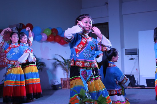 泰国皇太后大学孔子学院举行中国民族歌舞大赛