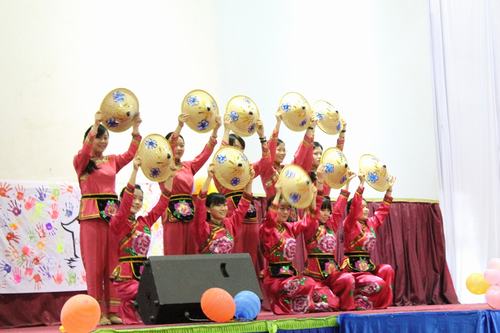 ӡ�����д�ѧ����2013-2014�����Ľǡ���Ļʽ