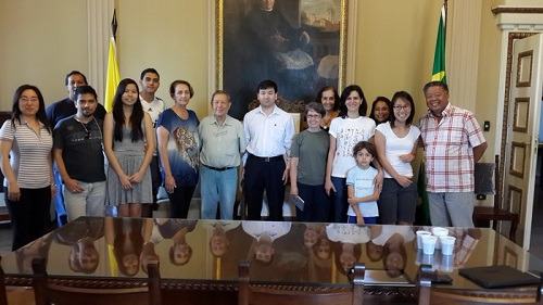 ����һ��Уʦ���η�ʥ������ѧ�˽⻪��ѧ�����