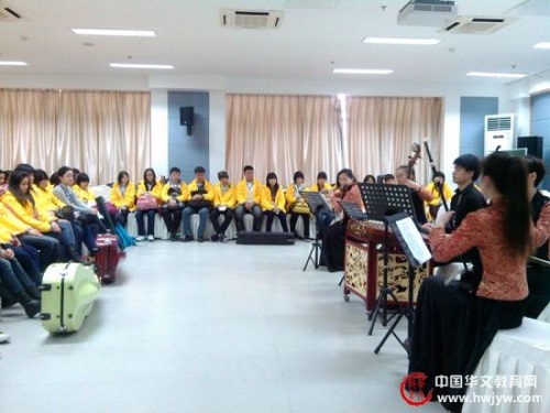 ������ѧ�����Ųη��й�Ϸ��ѧԺ�д����༼��