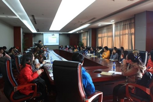 �й�ѧ���뻪����ѧ����չ����ȡ�����̻���Ĭ��