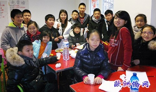 ����������ʰ�����ѧУ�ٰ�ӭ������ף�