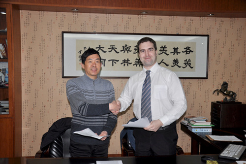 温州华教基地与加拿大学校合作接收加学生学习