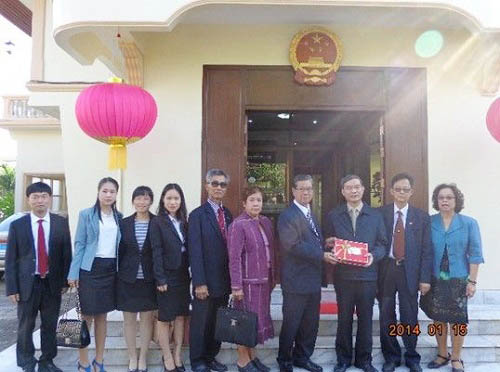 泰国泰北华教工作座谈会在清迈中领馆召开