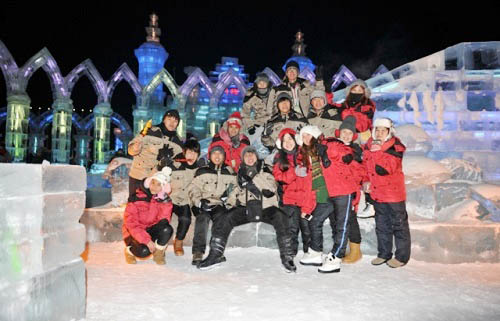 2014金辉冬令营哈尔滨体验滑雪冰雕等冰雪文化
