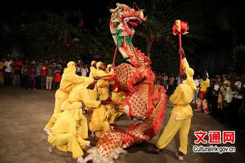 �������ִ��ڻ����������ʽ�Ļ����ڵ�Լ��