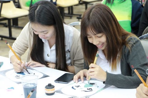 ̩��ũ���Ժ��У���ٰ��й������Ļ�����