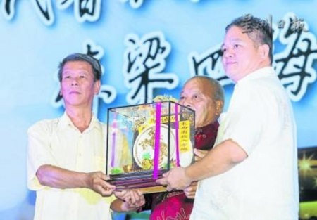 �����Ƚ������˼ҳ�����Ů�����С�����л��Ļ�