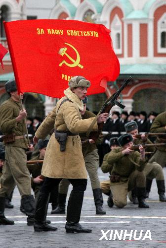 图俄罗斯举行纪念二战红场阅兵式4