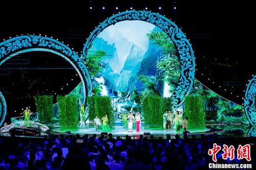 ������ͥ�����Ϧҹ����ٳ����չ�ҷ�֮��