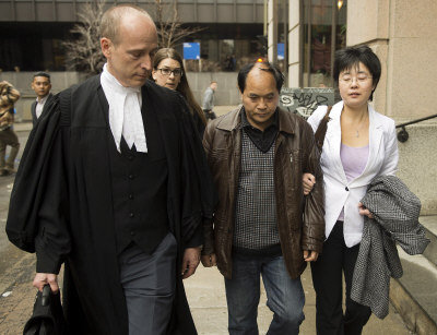 林俊遇害案庭审持续林父出庭悲痛难忍中途退场