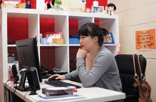 ����Ů����ѧӢ�״�����վ�����й���ѧ����ͼ��