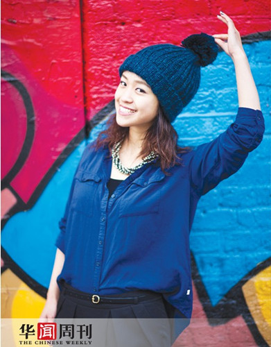 ��ӢŮ���ᰮ���г������ʱ����߳�ȥ������ͼ��