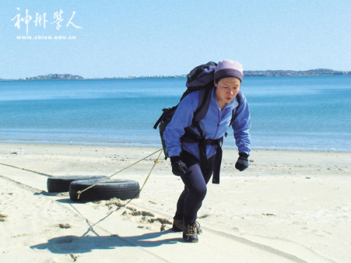 ���ף��������۷�ı���Ů��