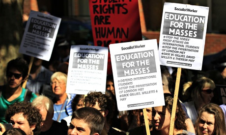 英大学学者致信媒体抗议为移民署检查留学生信息