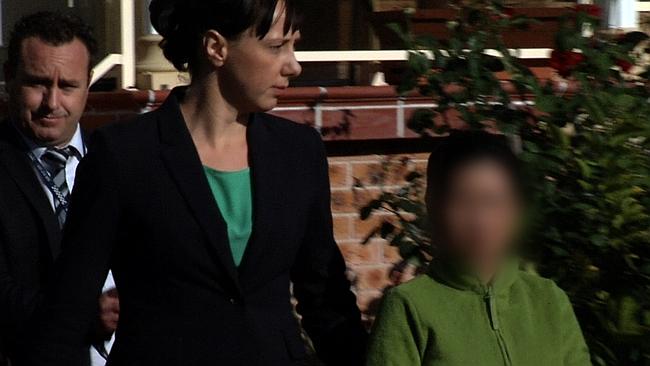 Ƿ�¾޶��ծ�����ð����й���ѧ���䵱�����⡱