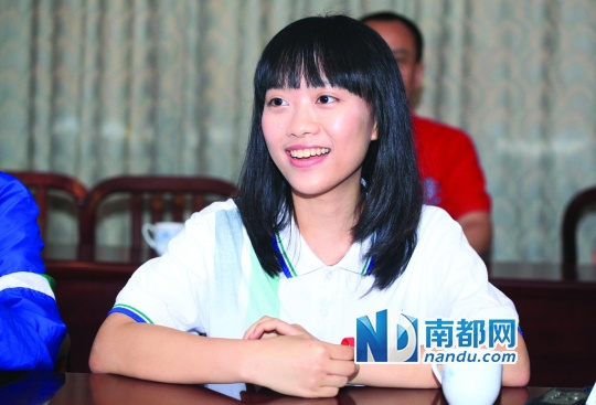 美女学霸被英美10名校争抢希望将来成为智库一员
