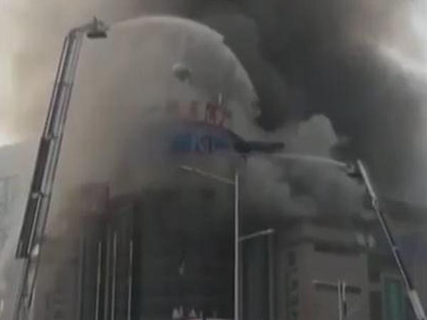 四川达州起火商贸城火灾原因查明 监控还原经