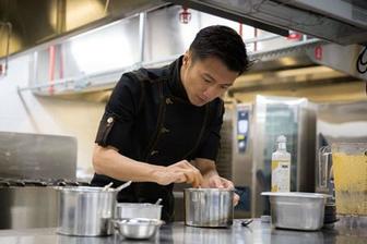 谢霆锋开微博 180万创业基金为《锋味》找大厨