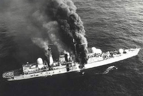 英军谢菲尔德号:空射反舰导弹的首个“靶子”