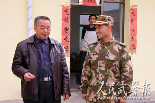 武警8651部队深入驻地敬老院开展捐赠慰问活动