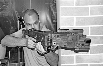 ��ɫ�е�������ʷ���չ�������벻���ִ��߼���