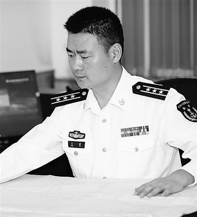 ��װĳ�������ܴ������׼��콢�ھ����󾫣�ͼ��