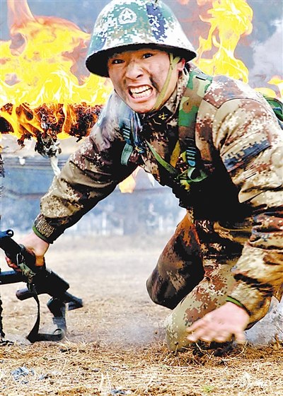 沈阳军区神枪手四连:枪听我的话我听党的话