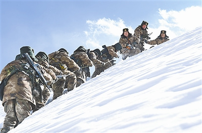 �߷��ٱ��ں���5400���ױ����ش�ͽ��Ѳ�ߣ�ͼ��