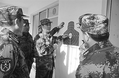 30���������Ա��ѵ�����ؼ�ѵ���½�ѧ����ͼ��