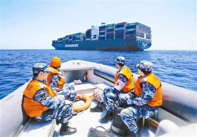 台湾货轮长都号船员受伤求助巢湖舰前往救助