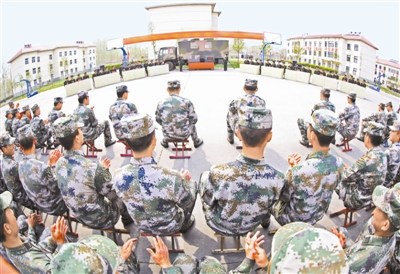 济南军区某旅党员骨干开展战斗力知识竞赛活动