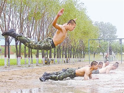 �侯��ľ˹��֧�ӿ�չ������ʽ��������ѵ����ͼ��